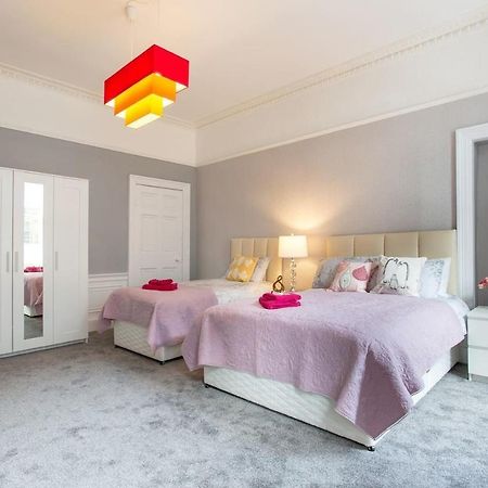 Stunning 2-Bed Apartment In Central Edimburgo Exterior foto