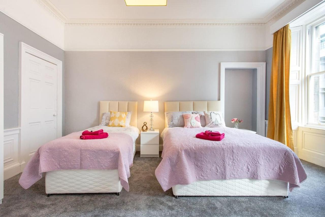 Stunning 2-Bed Apartment In Central Edimburgo Exterior foto