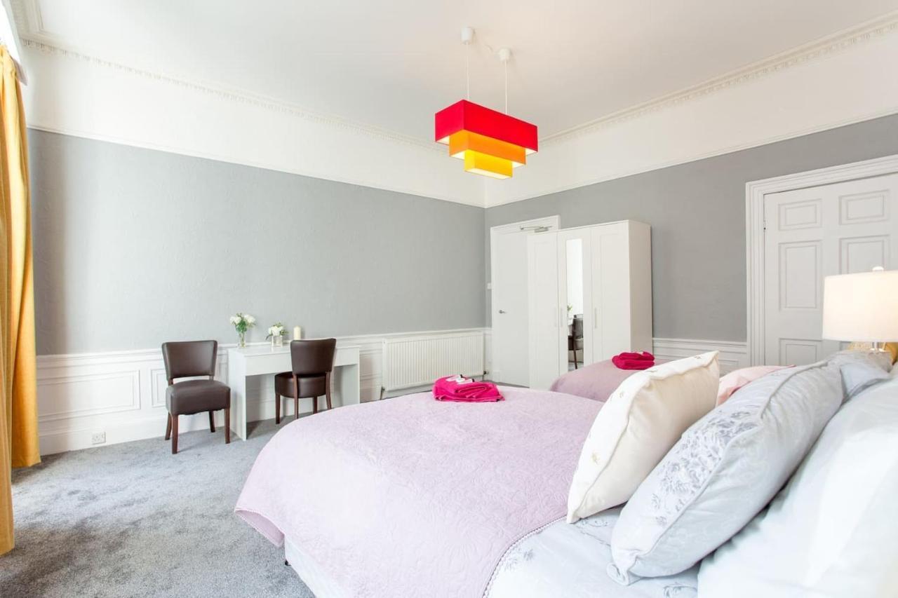 Stunning 2-Bed Apartment In Central Edimburgo Exterior foto