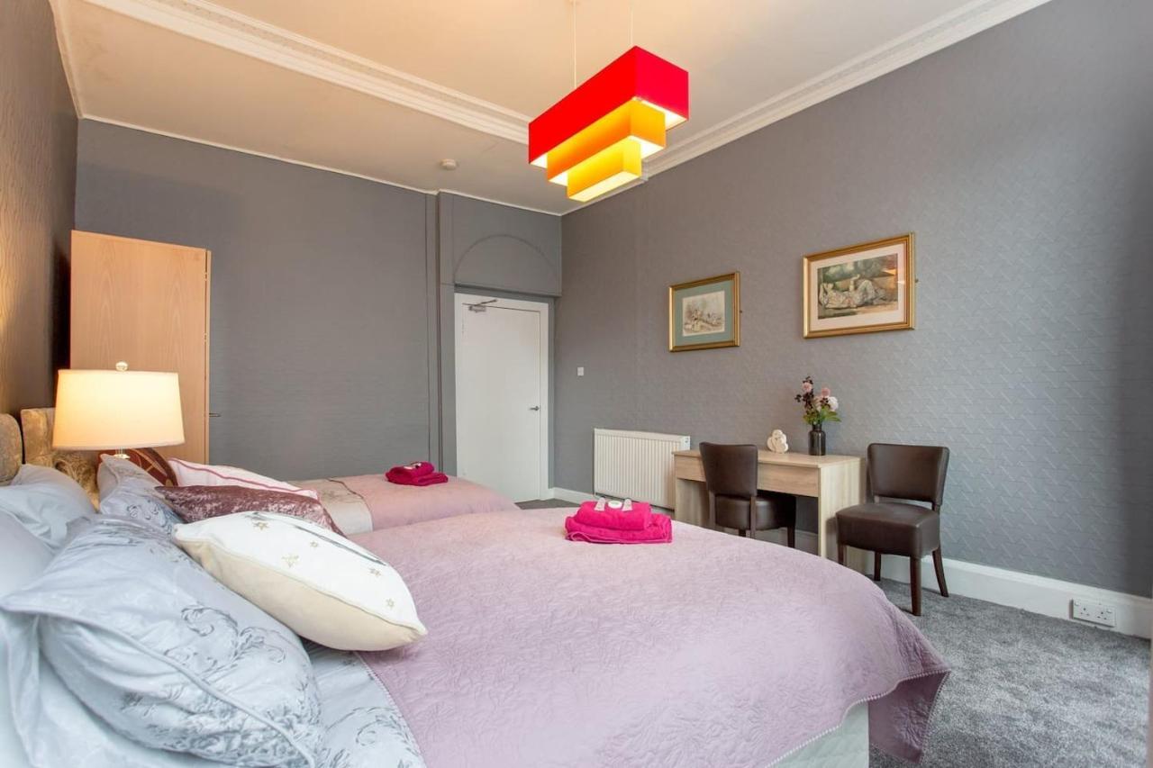 Stunning 2-Bed Apartment In Central Edimburgo Exterior foto
